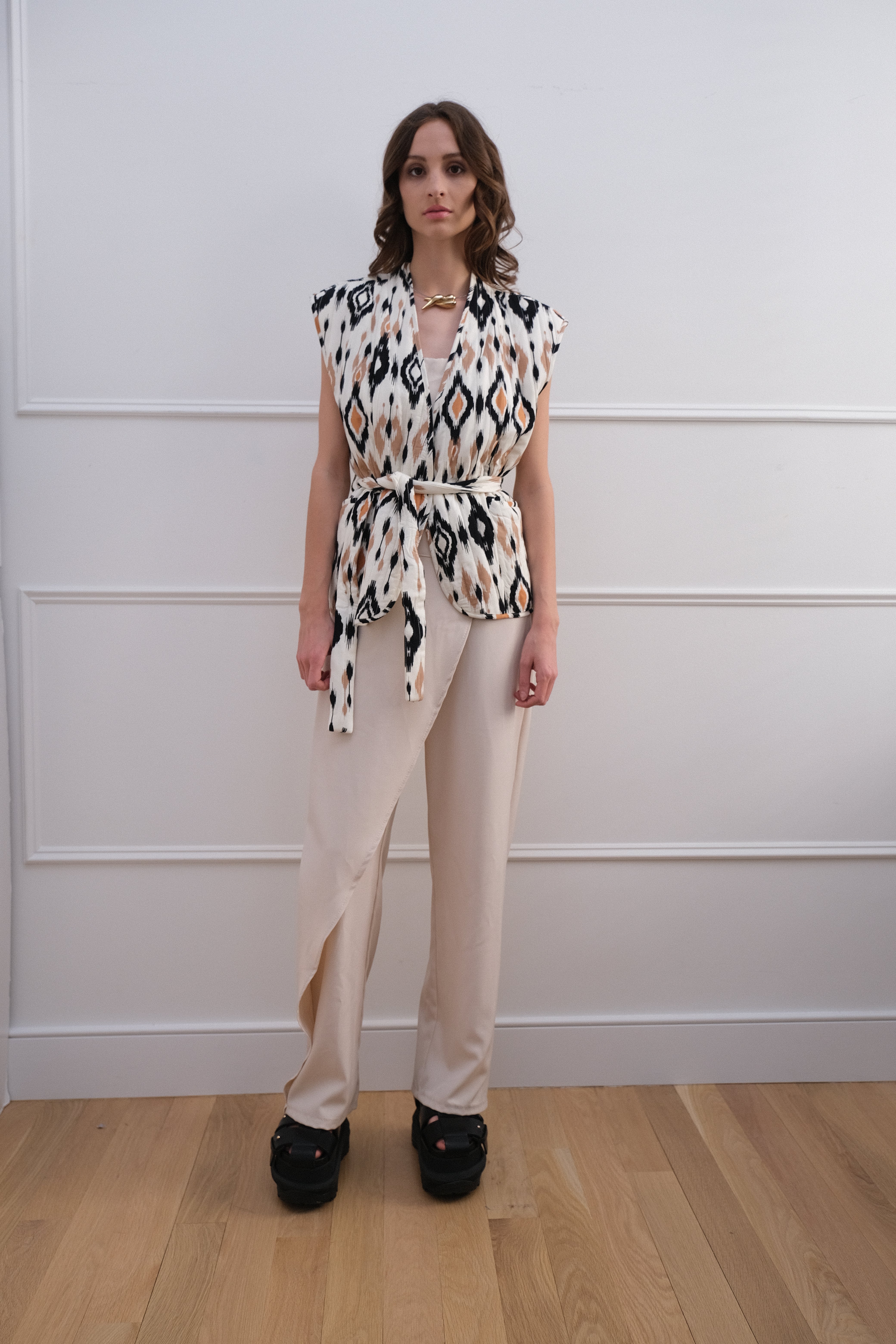 Nomad Spirit Wrap Paige & Black Jacket