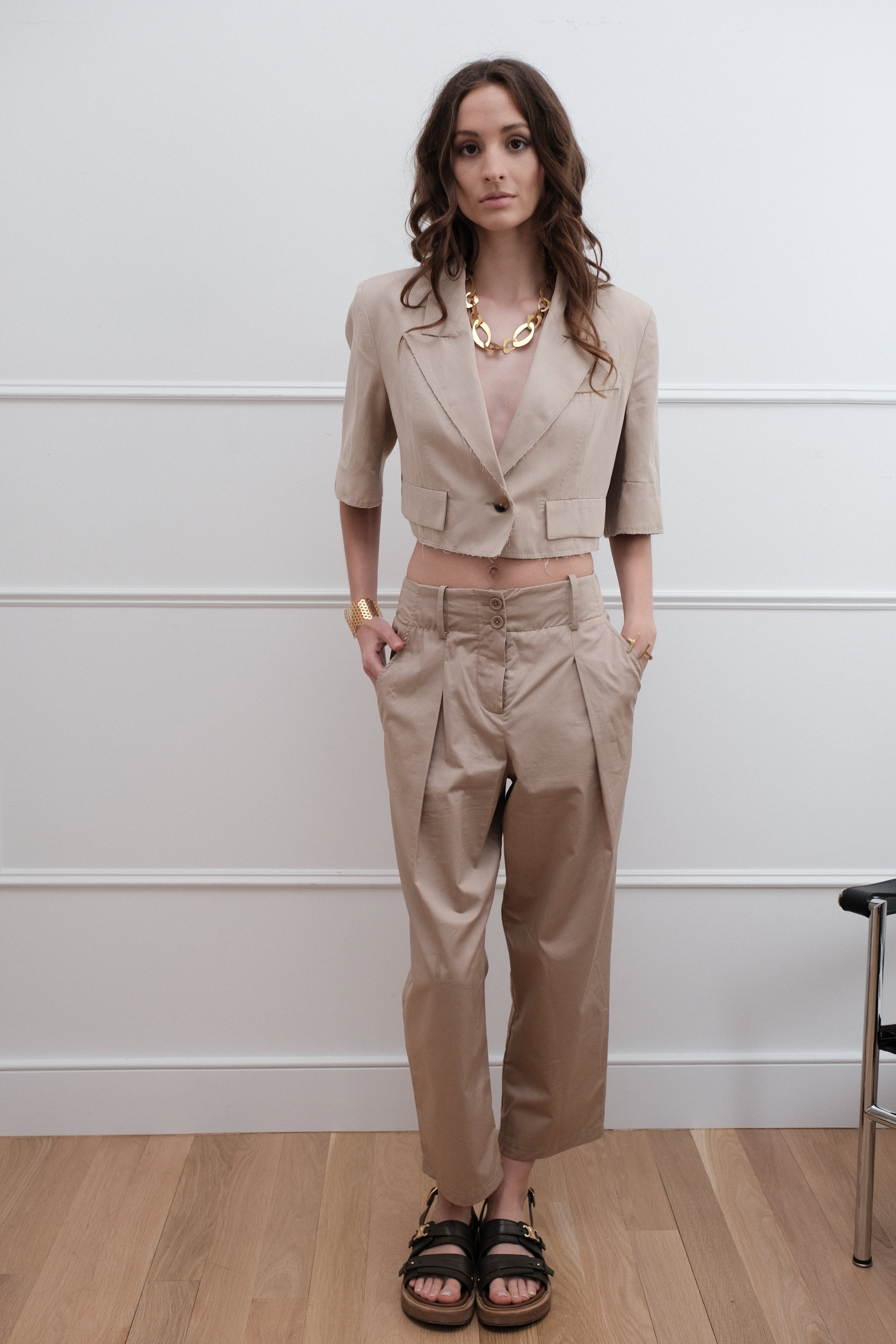 Preloved - Bold & Chic Beige Set