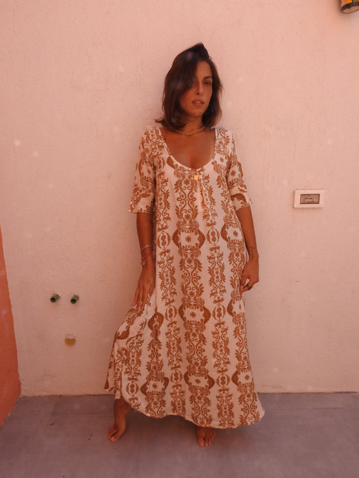 Long baige and white silk dress Pahiesa