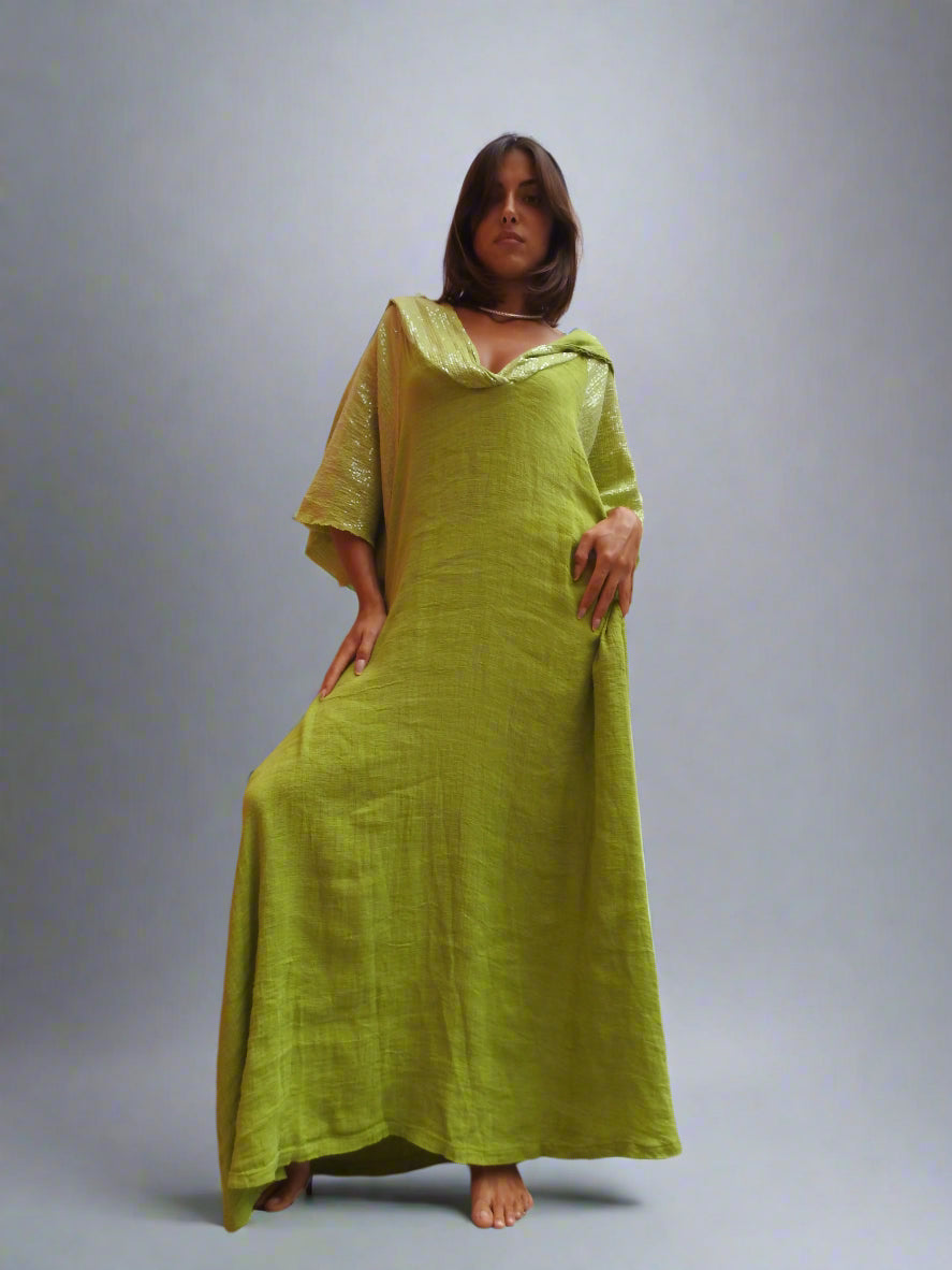 Green dress with a hoodie Strega