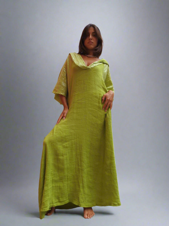 Green dress with a hoodie Strega