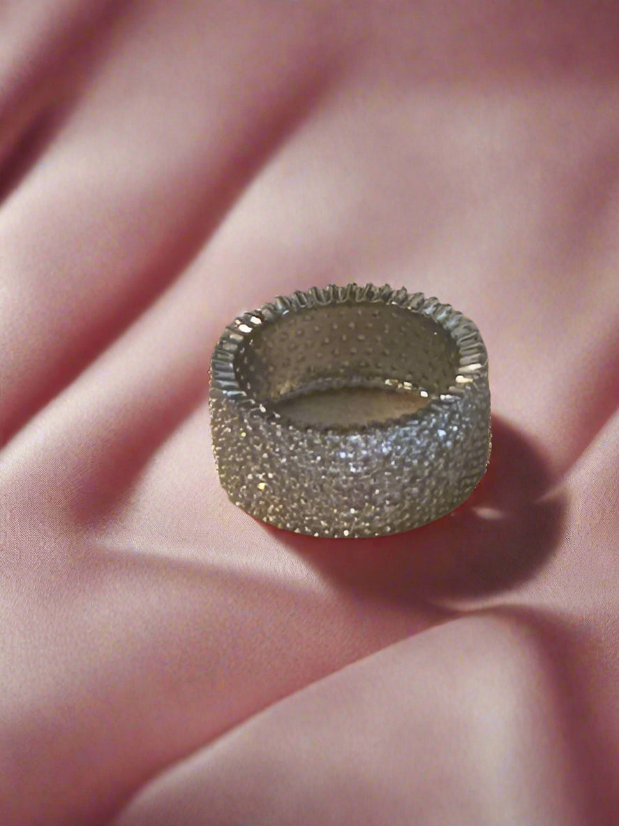 Classic Wide Pavé Ring