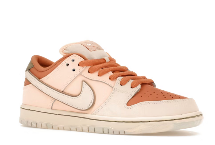 Nike SB Dunk Low Trocadéro Gardens