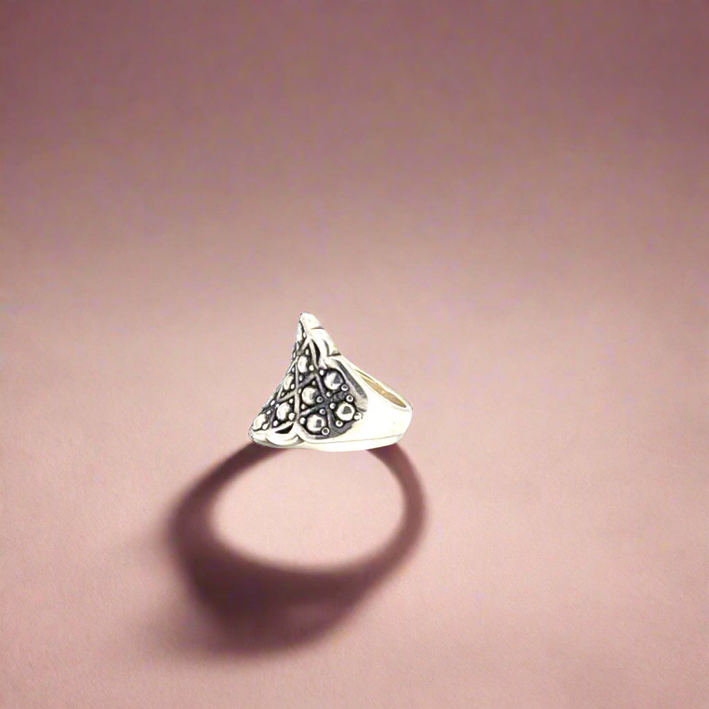 Arabesque Ring