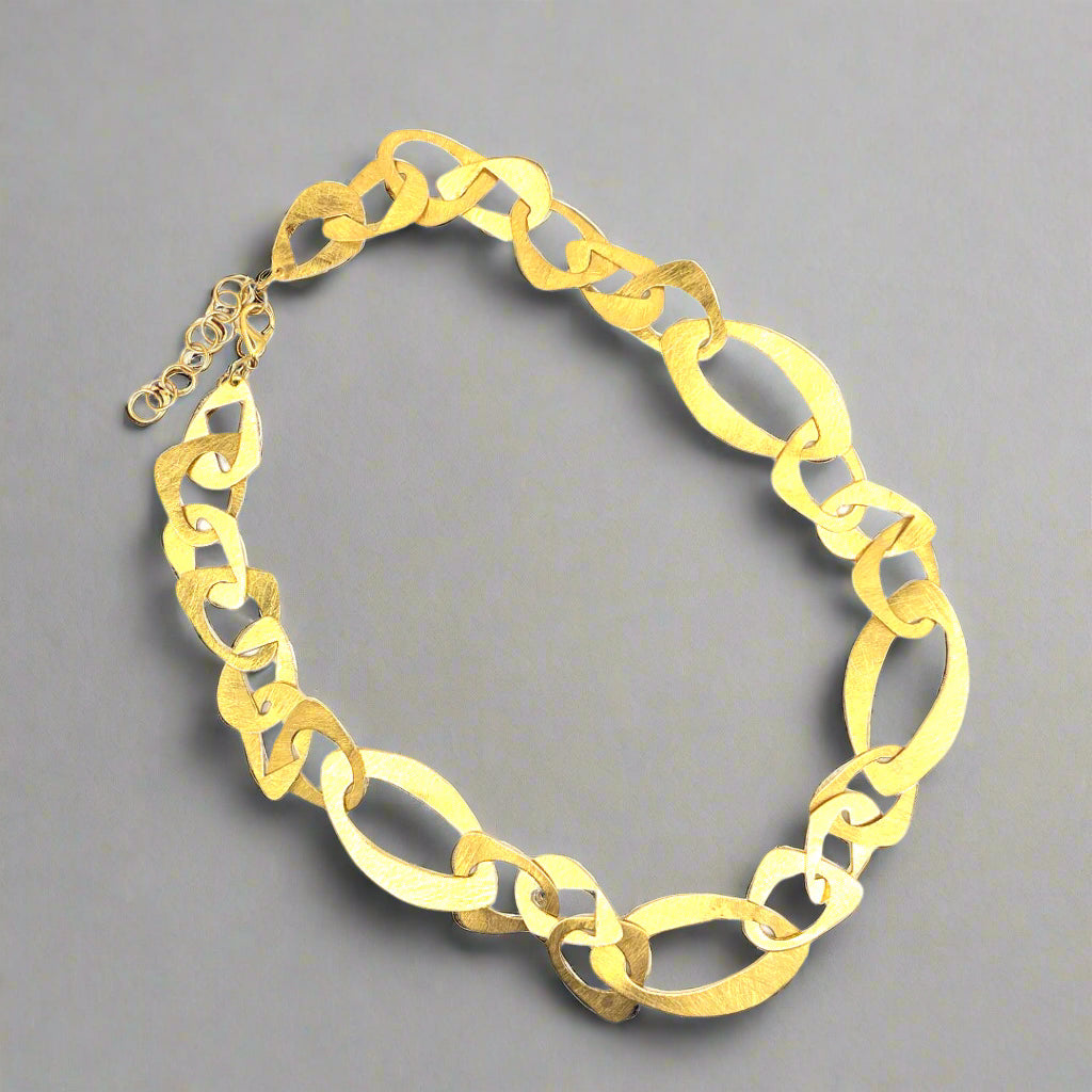 “Oro Vivo” Chain Necklace
